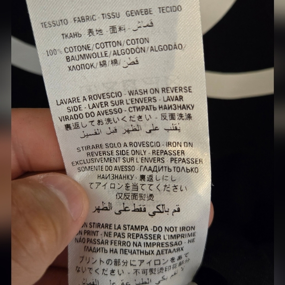 Gucci Black T-Shirt with White Logo - Picture 4 of 5